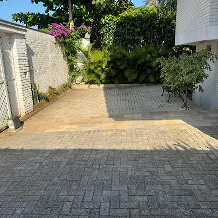Casa com piscina e acesso a pé à Praia do Santinho Florianópolis Exterior foto
