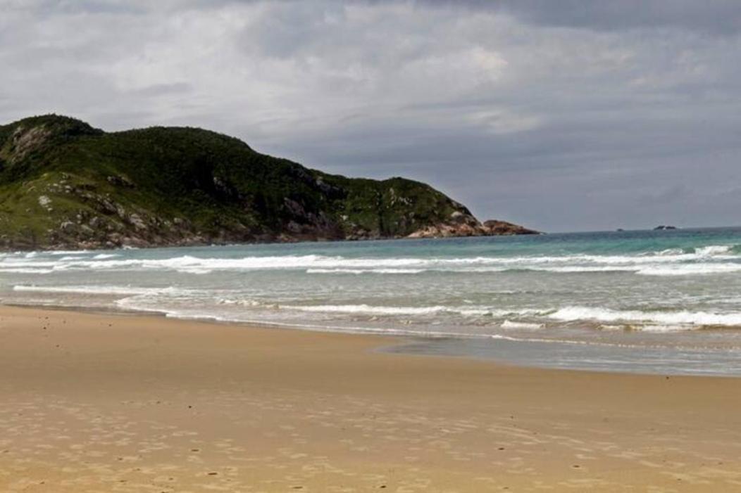 Casa com piscina e acesso a pé à Praia do Santinho Florianópolis Exterior foto
